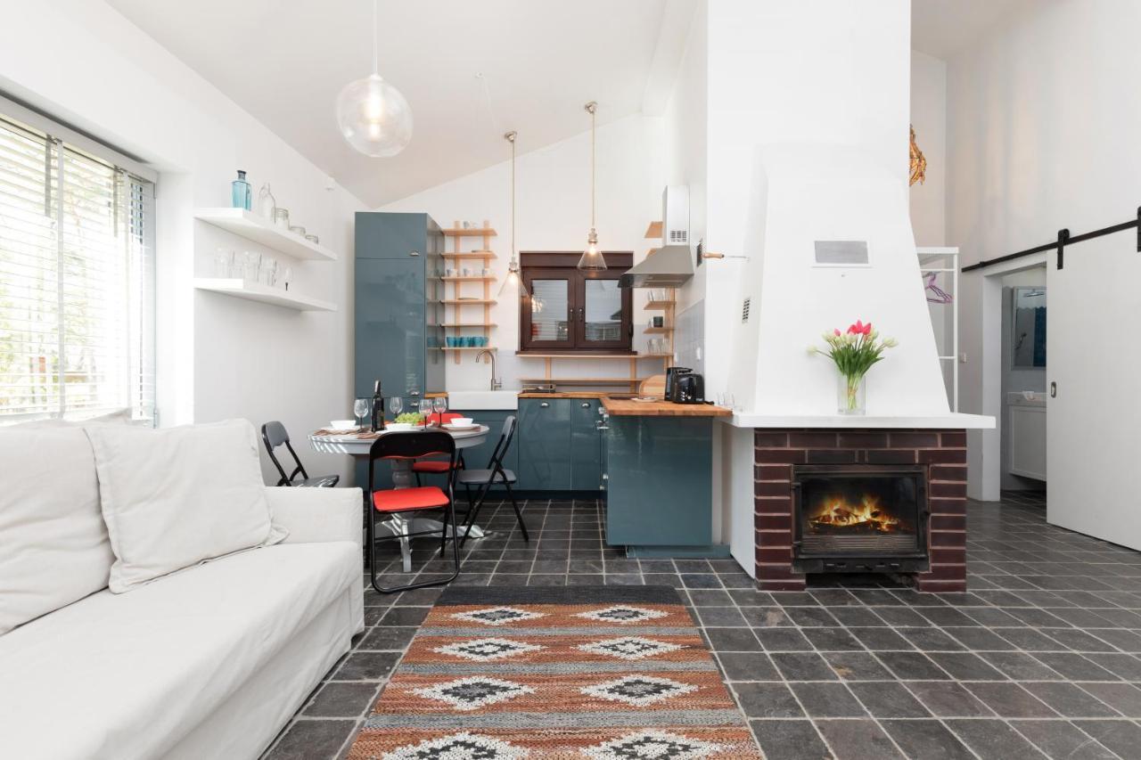 Quiet House Near The By Renters *
